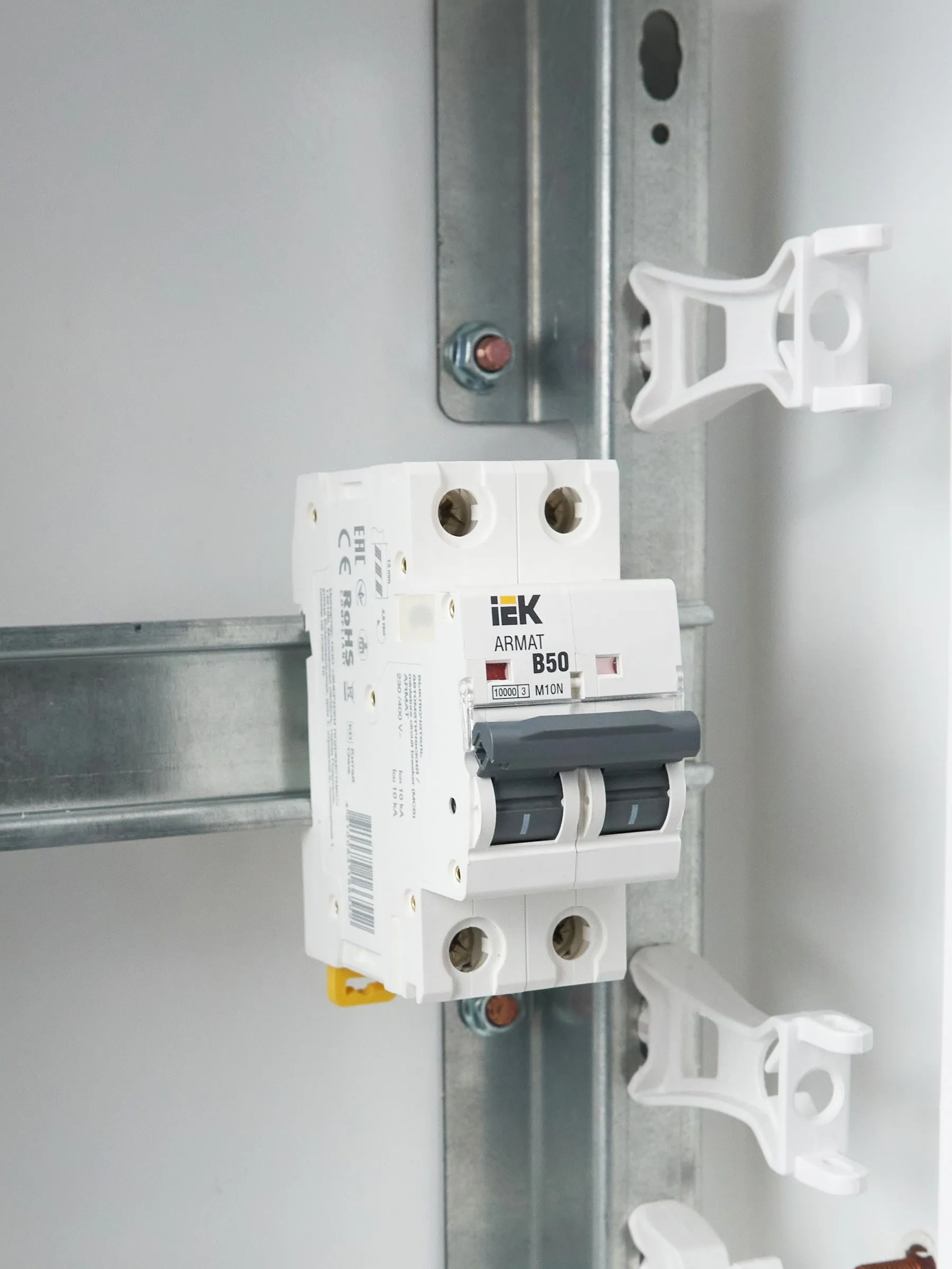 ARMAT Автоматический выключатель M10N 2P B 50А IEK - Фото 3