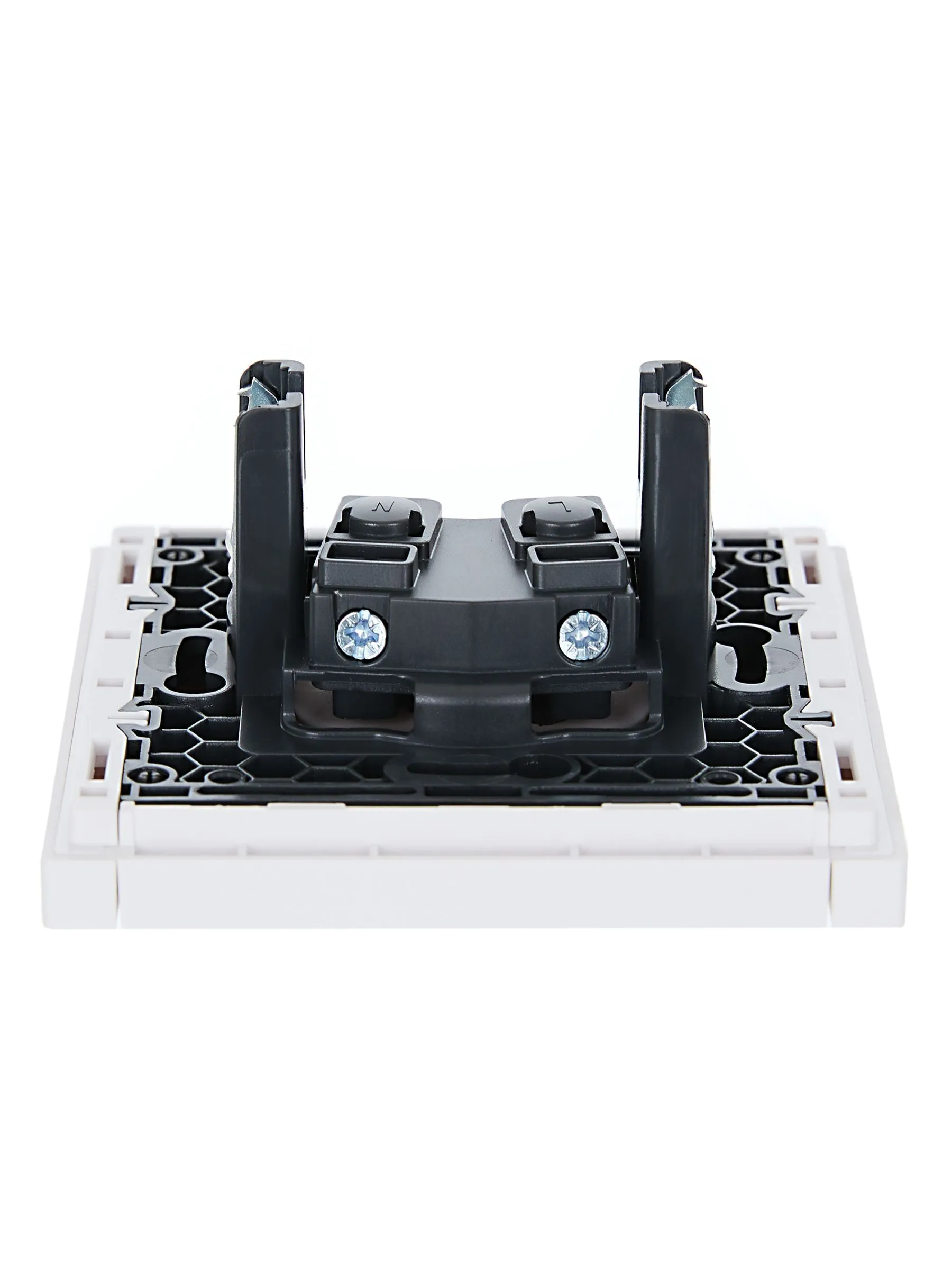 FORTE&PIANO Розетка 1-местная без заземления с защитными шторками винтовое крепление 10А FP217 белый IEK - Фото 5