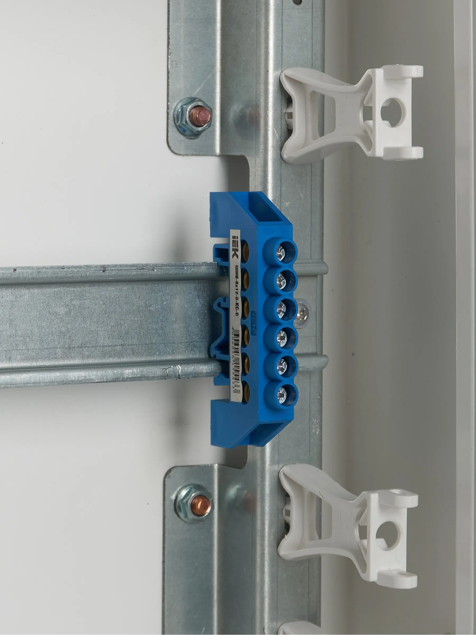 Шина N "ноль" в комбинированном DIN-изоляторе типа "Стойка" ШНИ-8х12-6-КС-С IEK - Фото 2