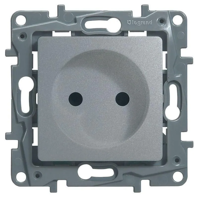 ETIKA Розетка 1-местная без заземления с защитными шторками 16А алюминий