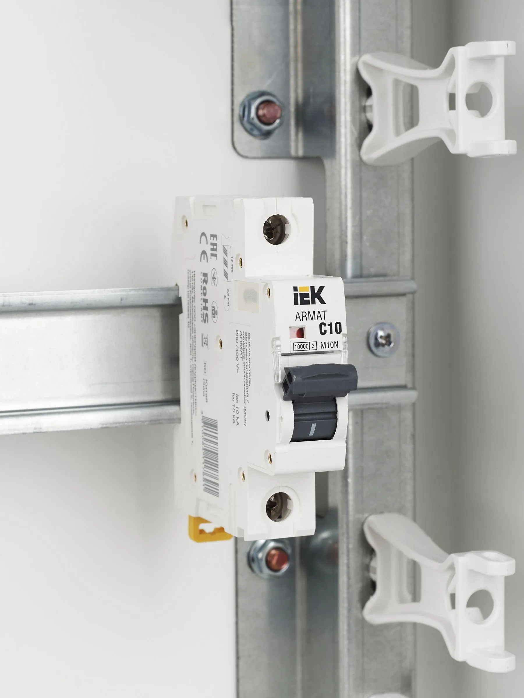 ARMAT Автоматический выключатель M10N 1P C 10А IEK - Фото 7