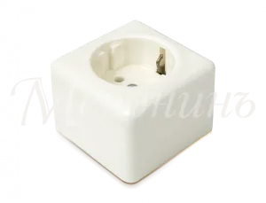 Розетка ретро фарфоровая, двухполюсная, с заземляющим контактом, коллекция "QUADRA" , цвет - белый, GE80301-01