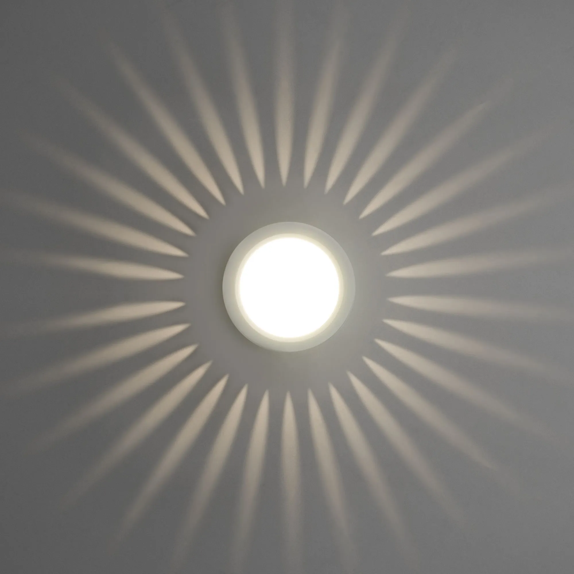 Светильник светодиодный накладной с подсветкой белый DLS026 Elektrostandard - Фото 4