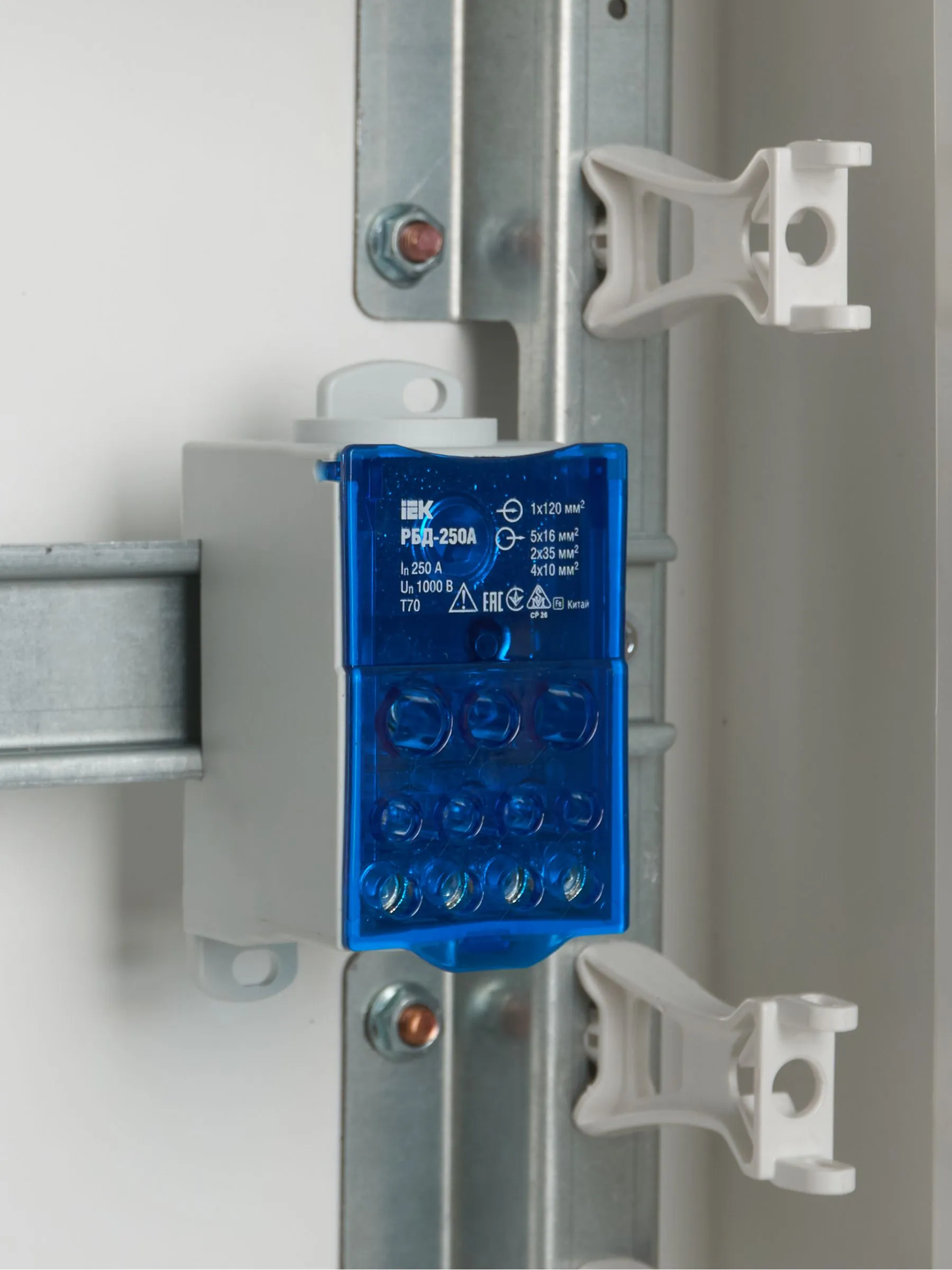 Блок распределительный РБД-250А на DIN-рейку IEK - Фото 3