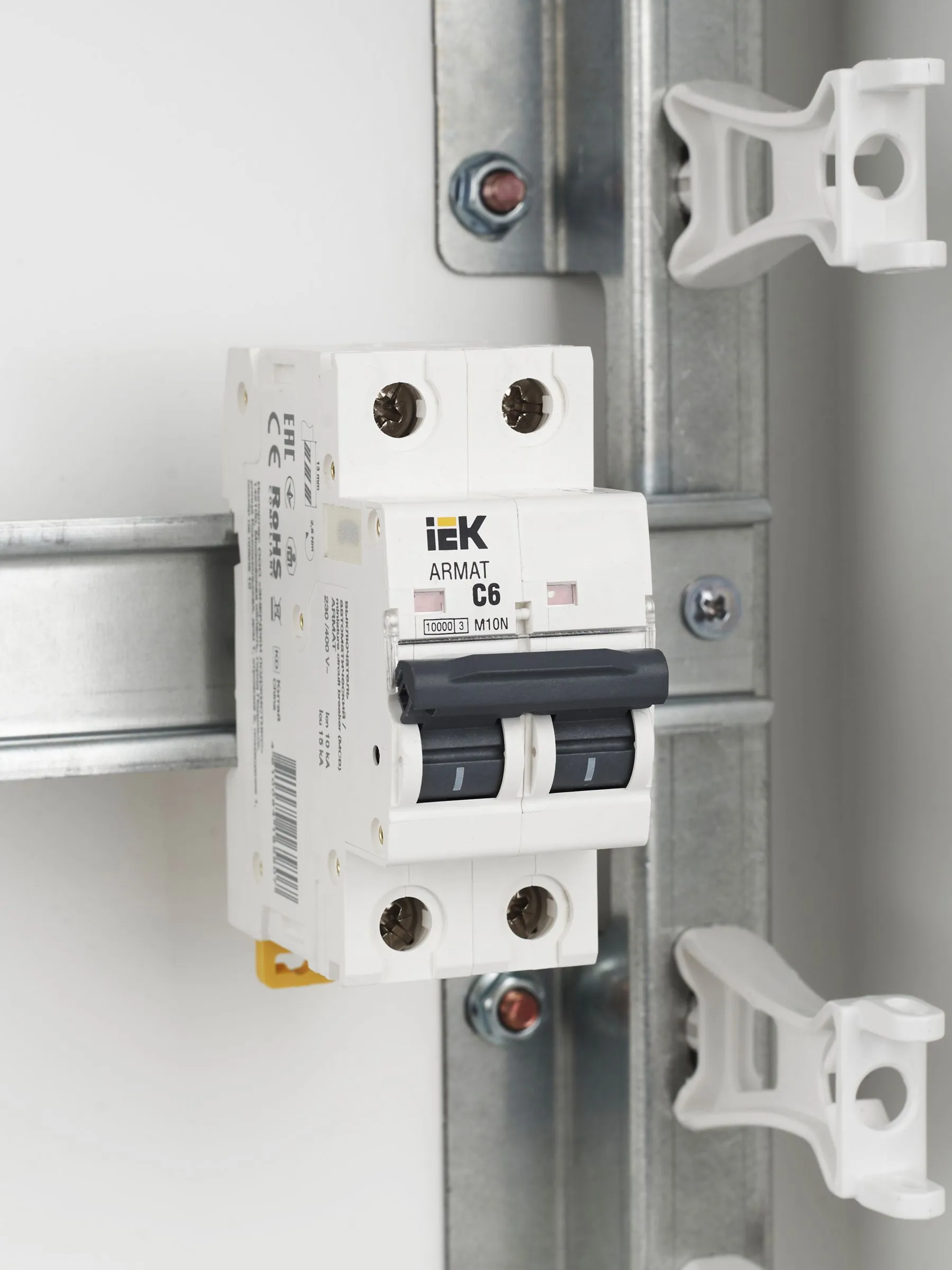 ARMAT Автоматический выключатель M10N 2P C 6А IEK - Фото 7