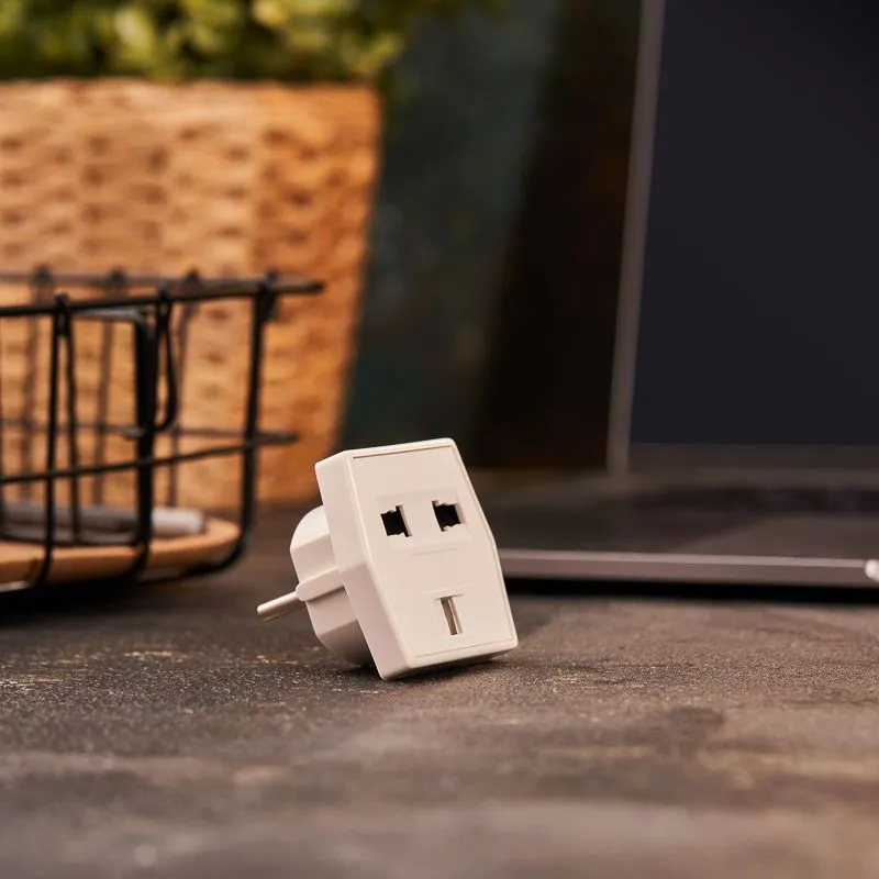 Адаптер сетевой (переходник) с универсальной на Евро вилку F/C2 «Квадрат» 10А б/з белый PROconnect (пакет БОПП 1 шт/уп.) - Фото 2