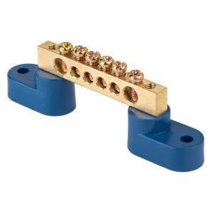Шина "0" N (6x9мм) 6 отв. латунь 2 синих угловых изолятора EKF 