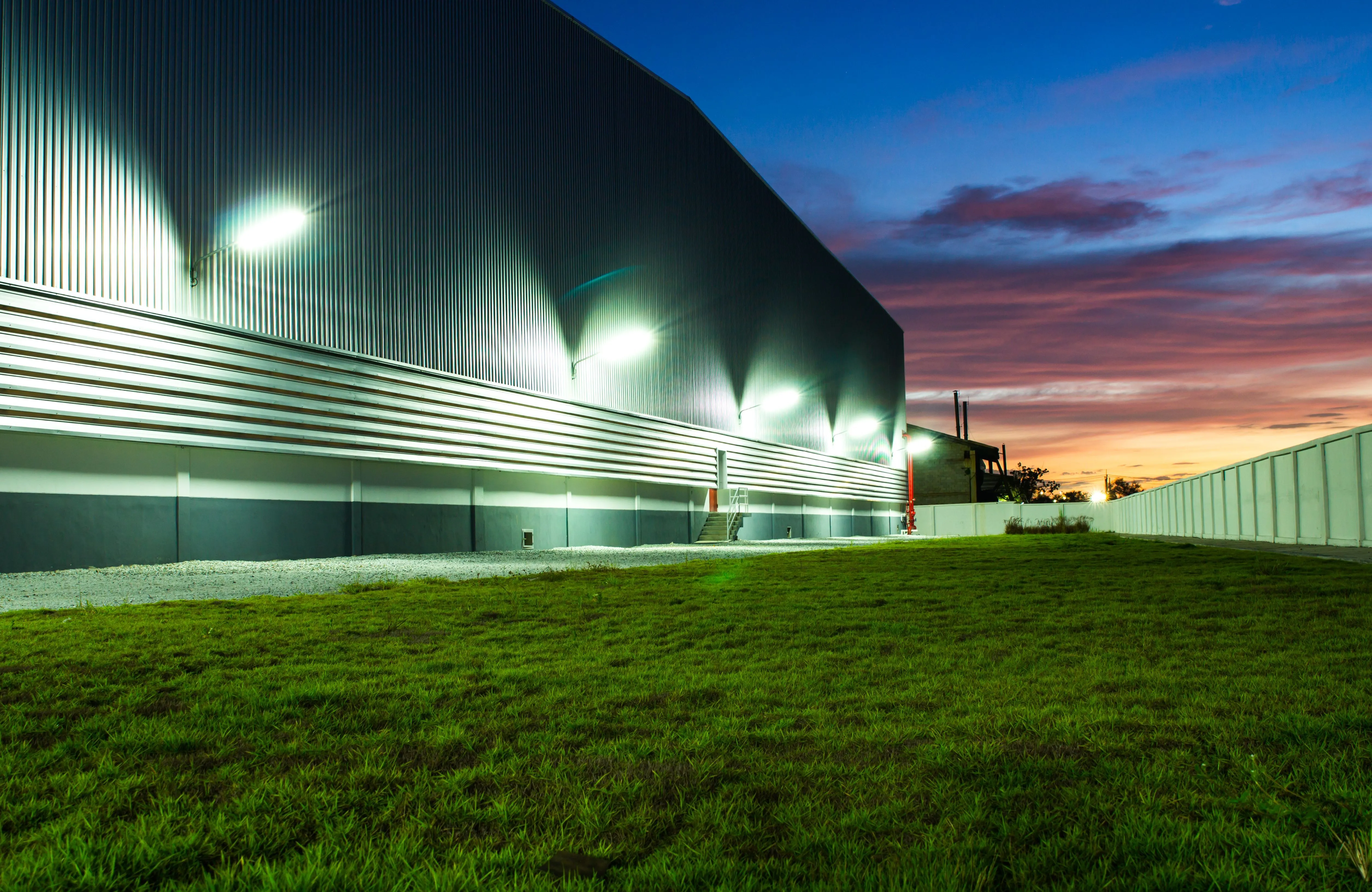 LIGHTING Кронштейн КР-1 D=60мм L=350мм под монтажную ленту 1 хомут серый IEK - Фото 2