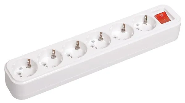 Розетка переносная разборная с заземлением с выключателем К06В 6 мест CLASSIC IEK KYP11-16-06-00-ZK