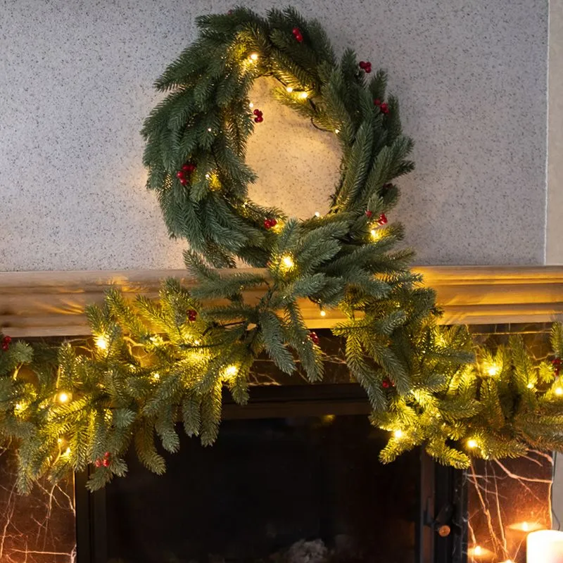 Еловый венок с ягодами и гирляндой NEON-NIGHT Ø 45 см, 20 LED, 2 х АА, литой, теплое белое свечение - Фото 2