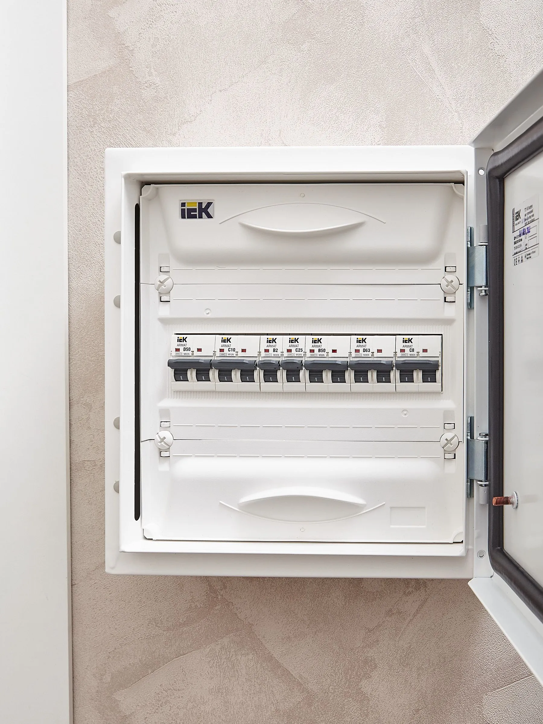 ARMAT Автоматический выключатель M06N 1P C 25А IEK - Фото 10