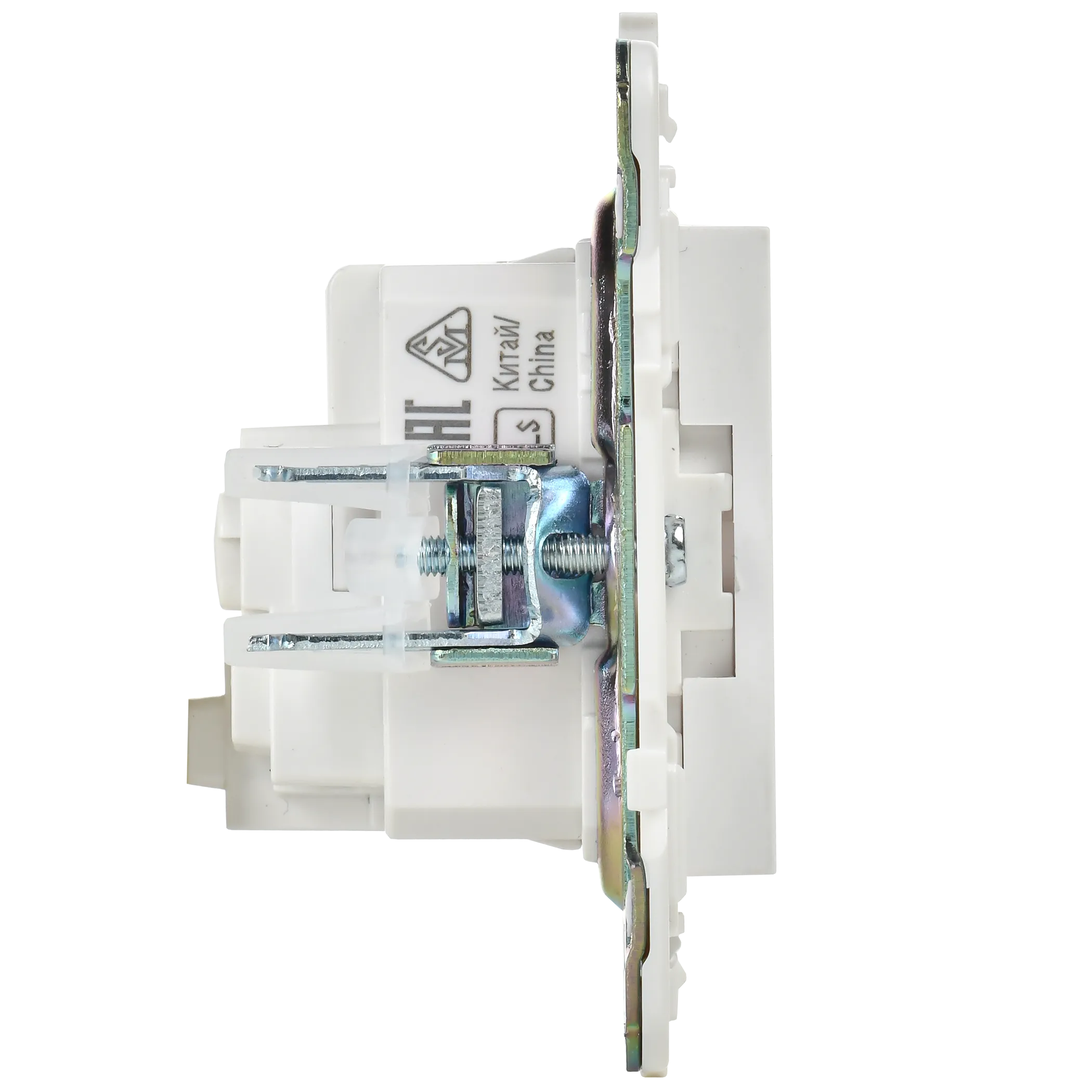 SKANDY Розетка с заземлением с защитными шторками 16А безвинтовое крепление SK-R06W арктический белый IEK - Фото 4