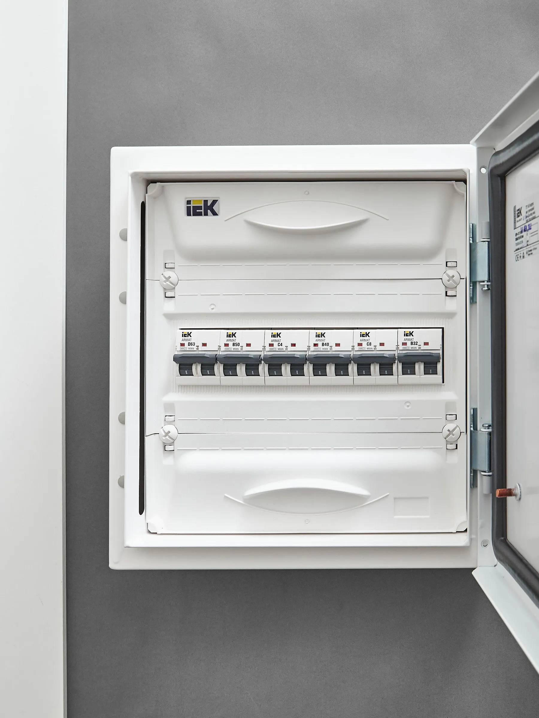 ARMAT Автоматический выключатель M06N 2P B 40А IEK - Фото 4