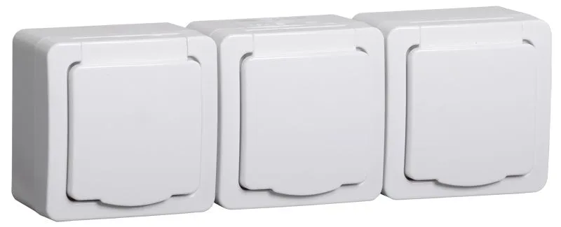 Розетка 3-местная для открытой установки РСб23-3-ГПБб с заземляющим контактом IP54 ГЕРМЕС PLUS белый IEK ERMP32-K01-16-54-EC