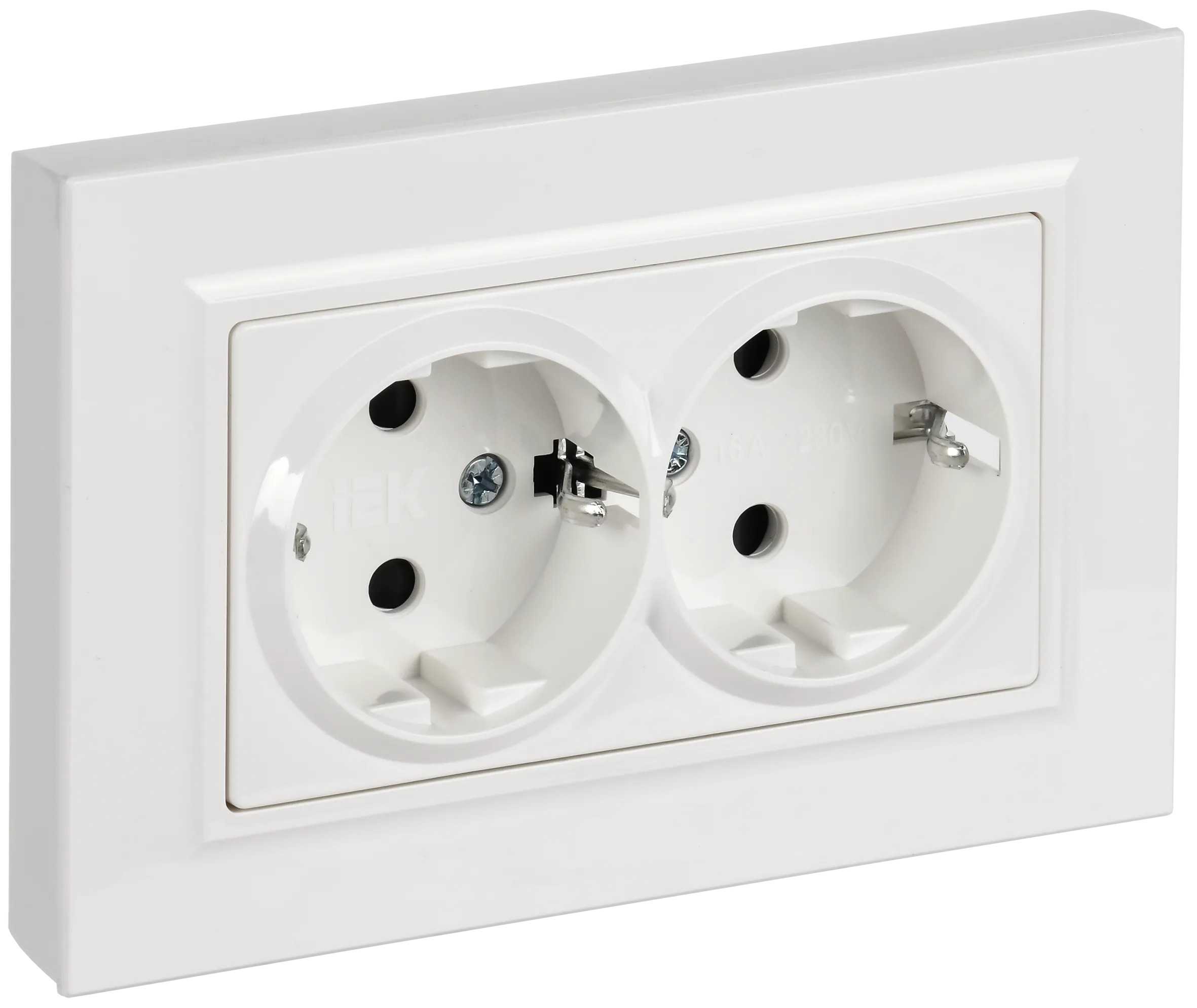 BRITE Розетка 2-местная с заземлением с защитными шторками плоская 16А в сборе РСшПл12-3-БрБ белый IEK BR-R28-16-K01-F