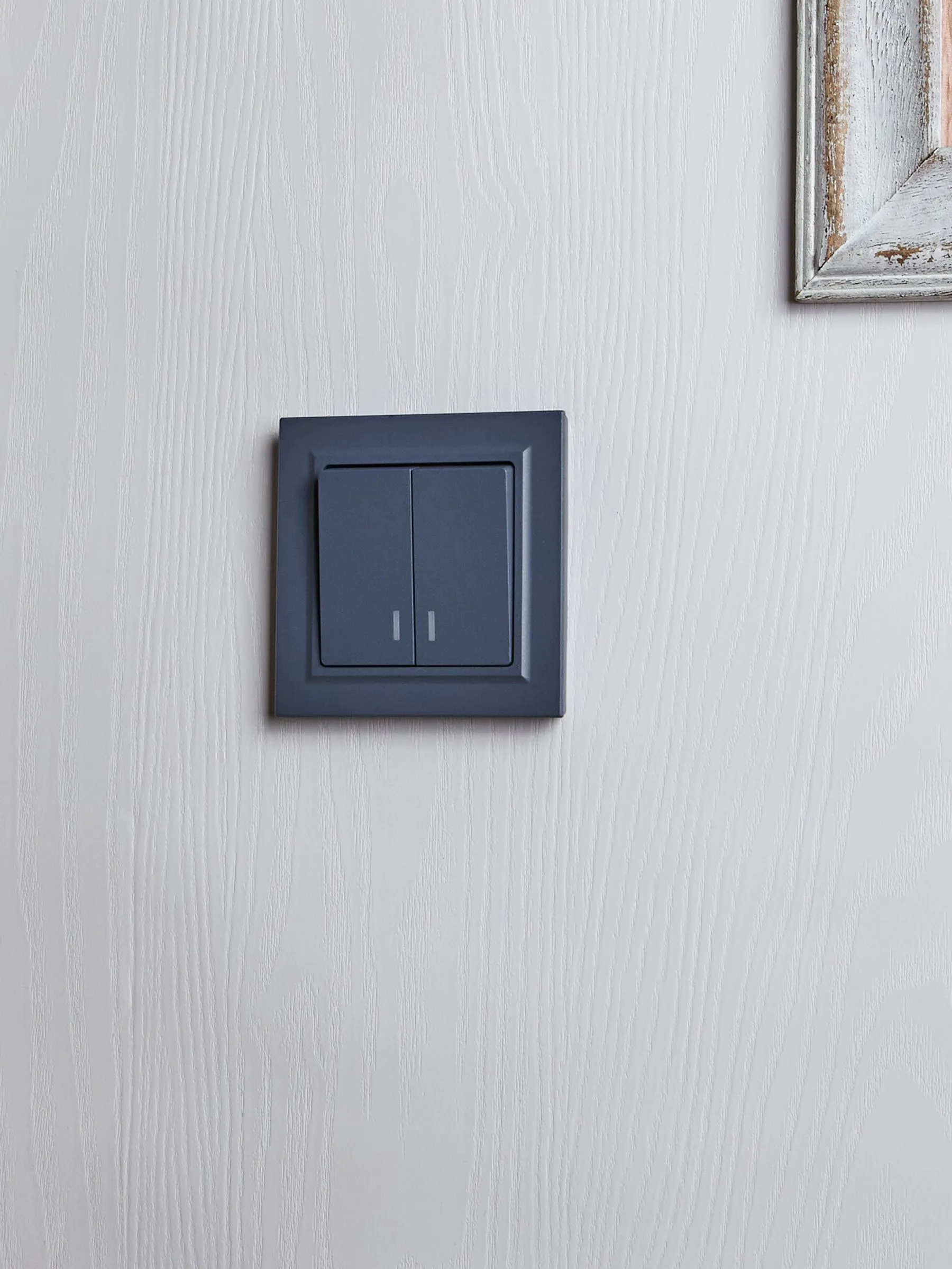 BRITE Выключатель 2-клавишный с индикацией 10А ВС10-2-1-БрМ маренго IEK - Фото 3