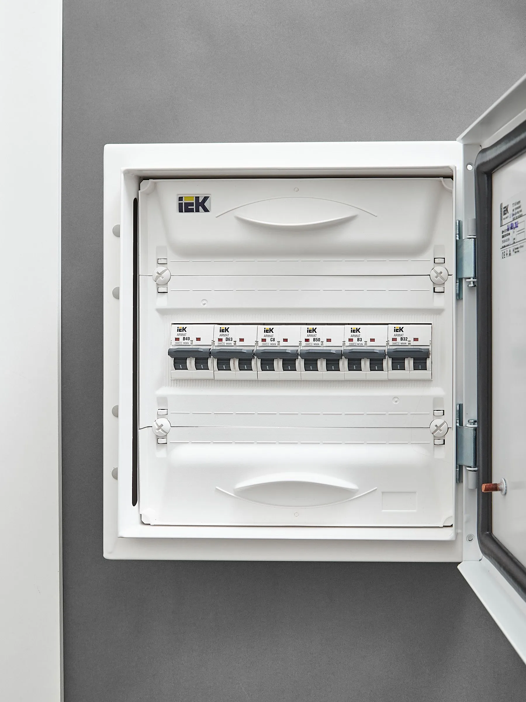 ARMAT Автоматический выключатель M06N 2P C 8А IEK - Фото 7