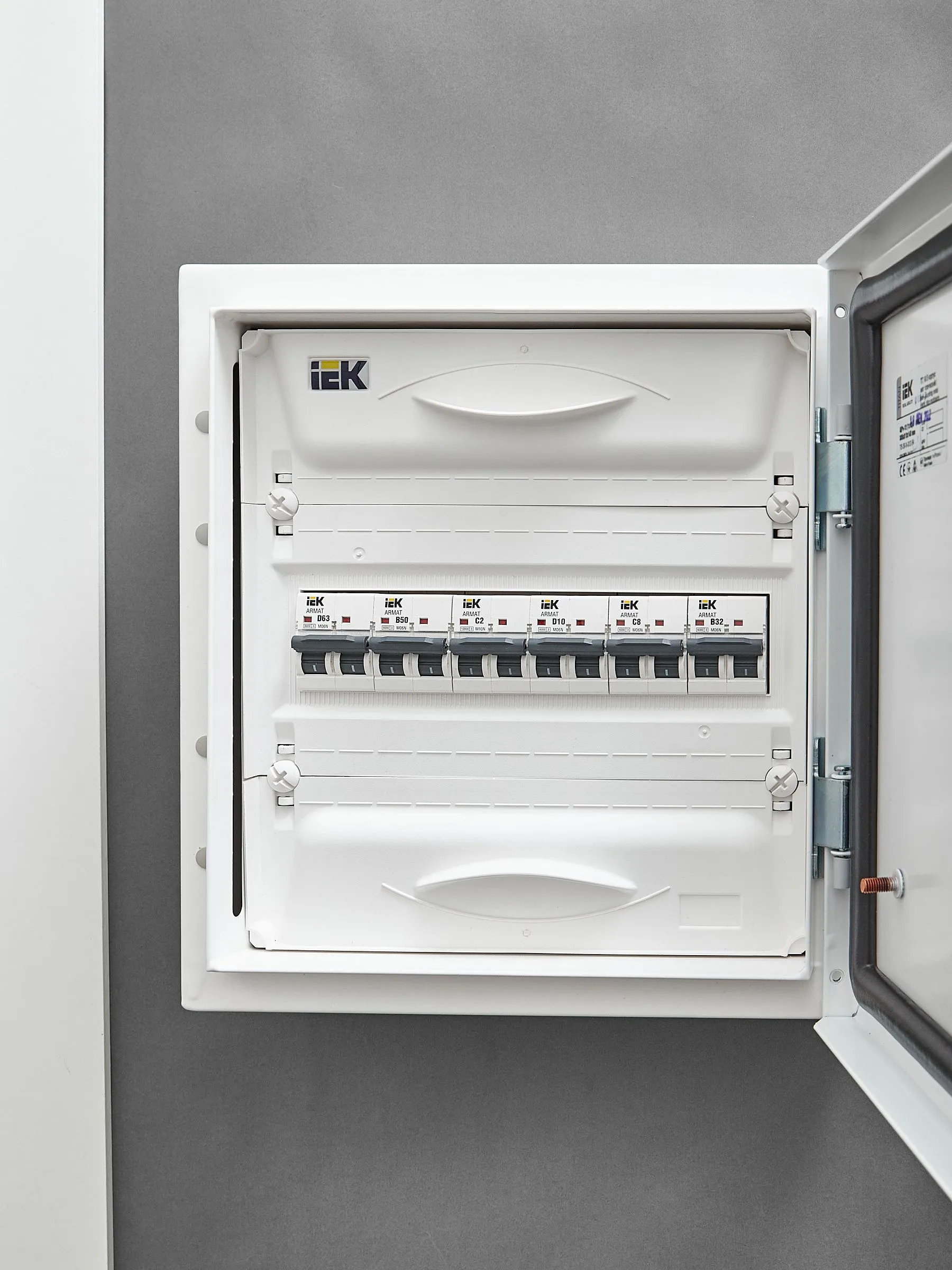 ARMAT Автоматический выключатель M06N 2P D 10А IEK - Фото 5