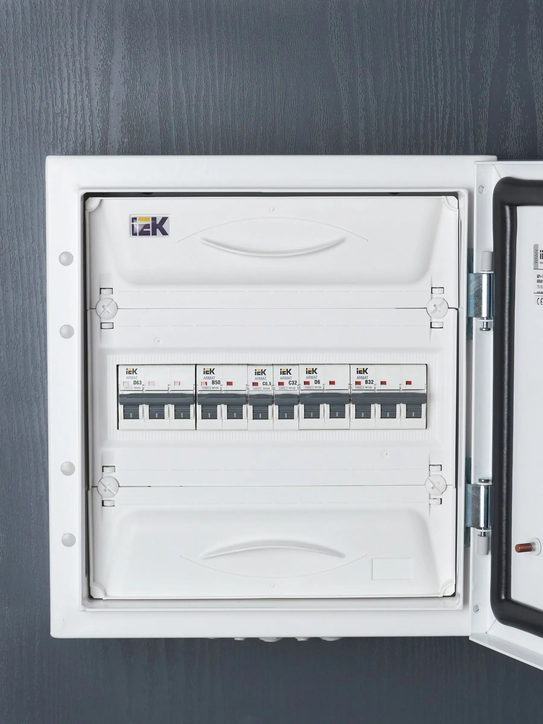 ARMAT Автоматический выключатель M06N 1P C 0,5А IEK - Фото 6