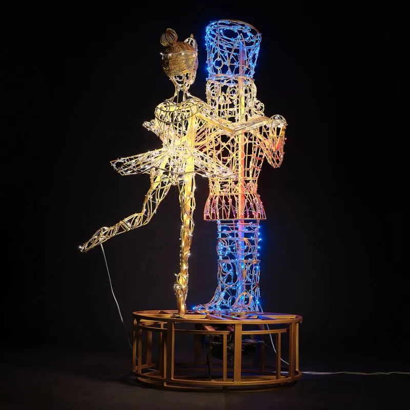 Декоративная декорация Щелкунчик и балерина 180 см