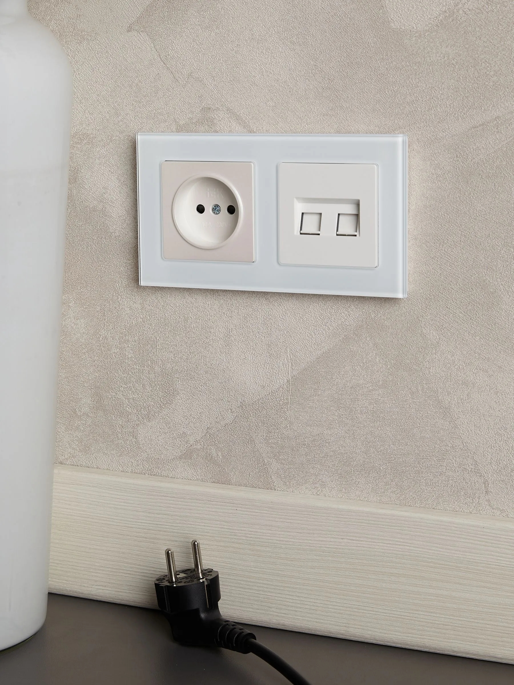 BRITE Рамка 2 -местная РУ-2-2-БрБ стекло белый IEK - Фото 6