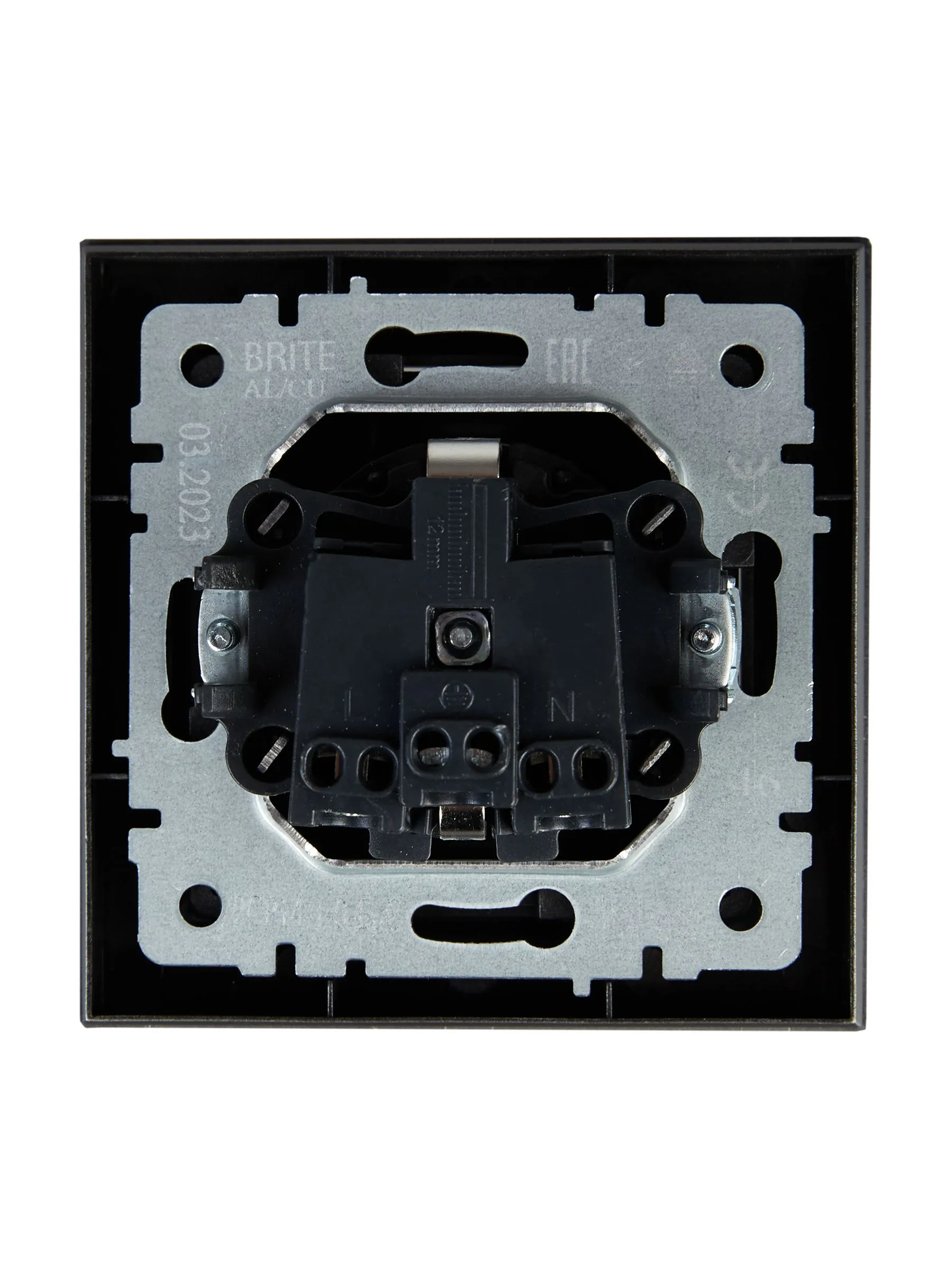 BRITE Розетка 1-местная с заземлением с защитными шторками 16А в сборе РСР14-1-0-БрС сталь IEK - Фото 3
