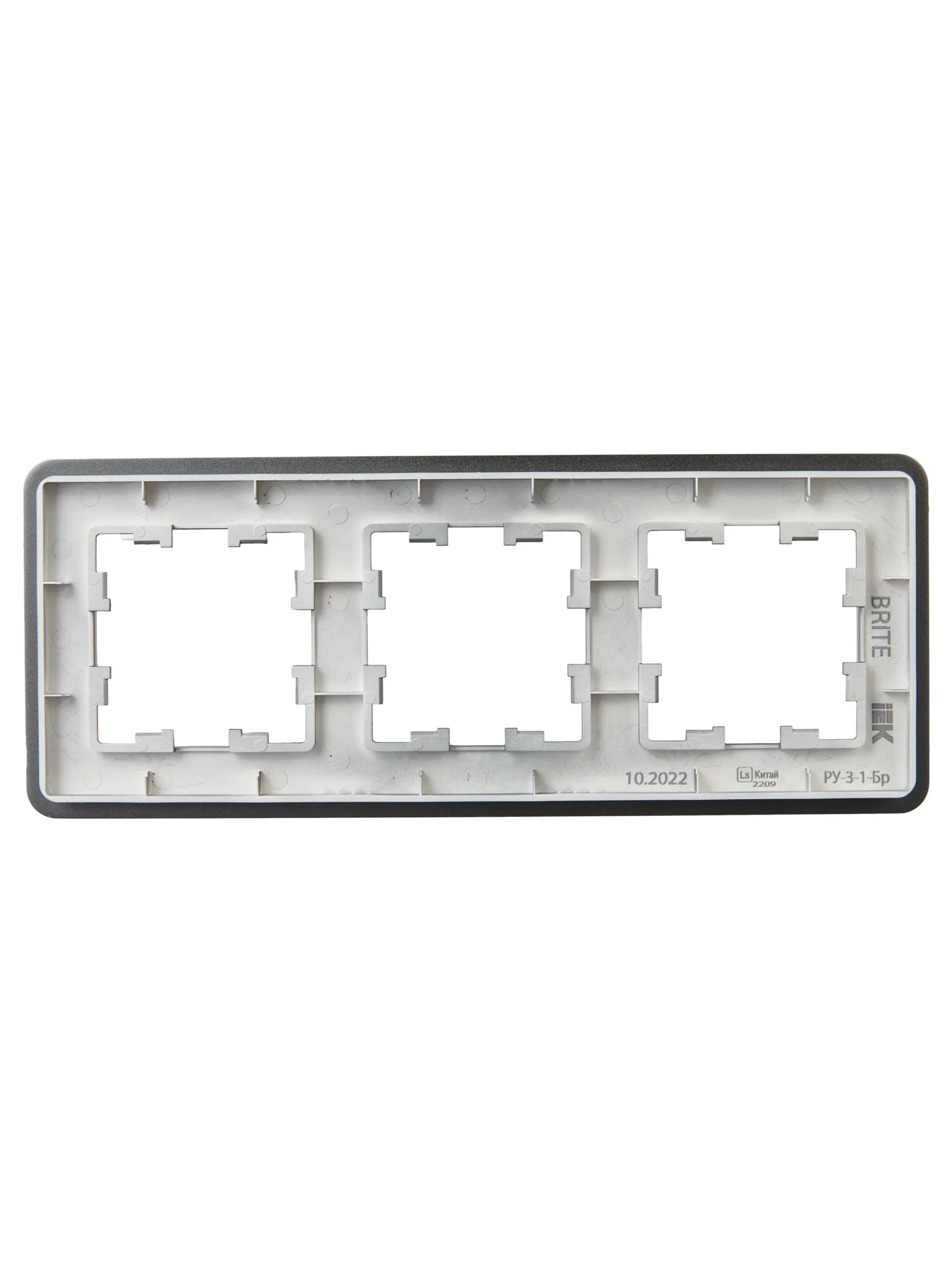 BRITE Рамка 3-местная РУ-3-1-Бр металл титан RE IEK - Фото 3