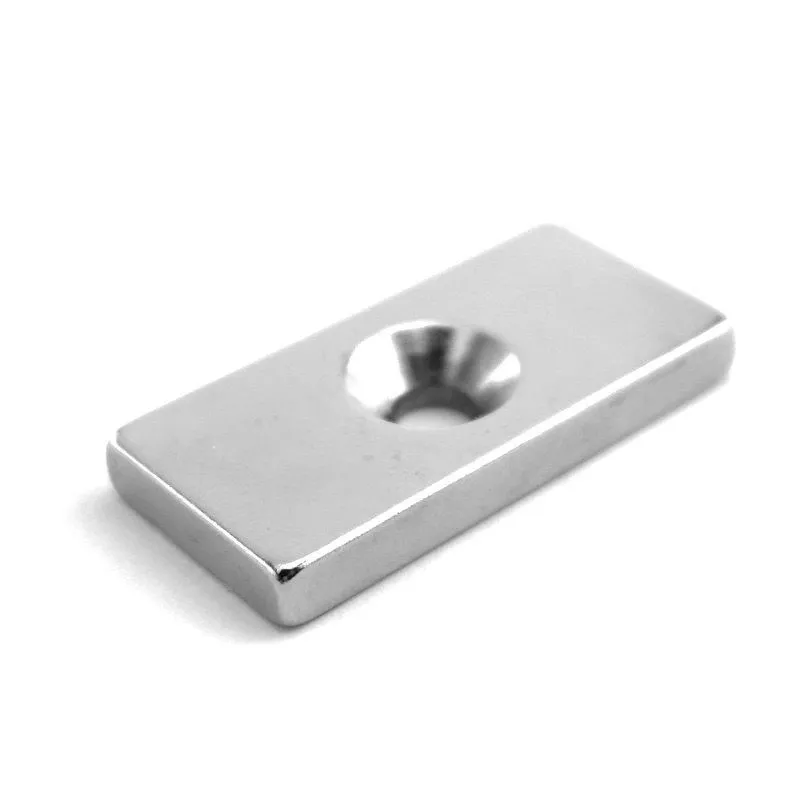 Неодимовый магнитный прямоугольник 20х10х3мм, с зенковкой 6,5х3мм (2 шт/уп) REXANT 72-3702