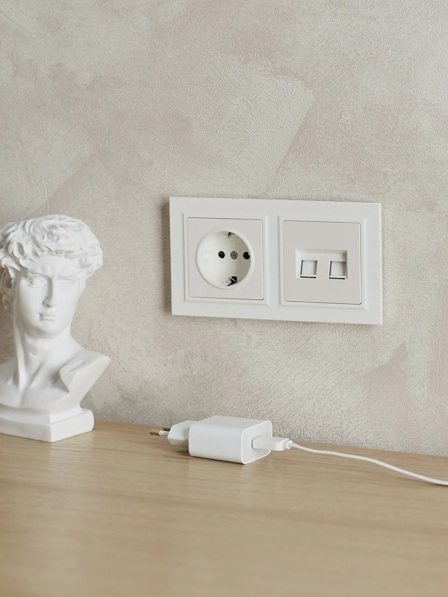 BRITE Рамка 2-местная IP44 РУ-2-БрБ-44 белый IEK - Фото 4