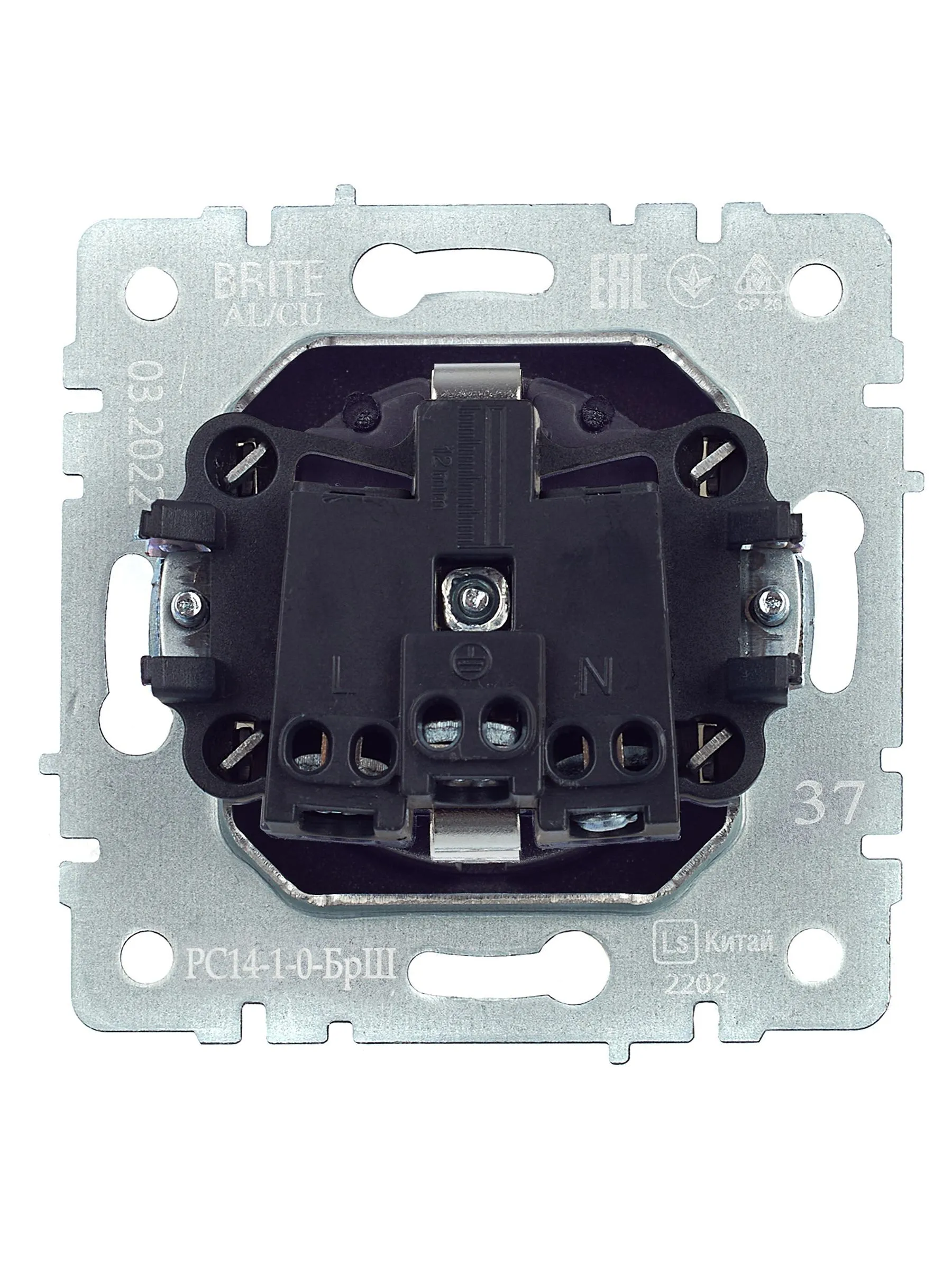 BRITE Розетка 1-местная с заземлением с защитными шторками 16А РС14-1-0-БрШ шампань IEK - Фото 2