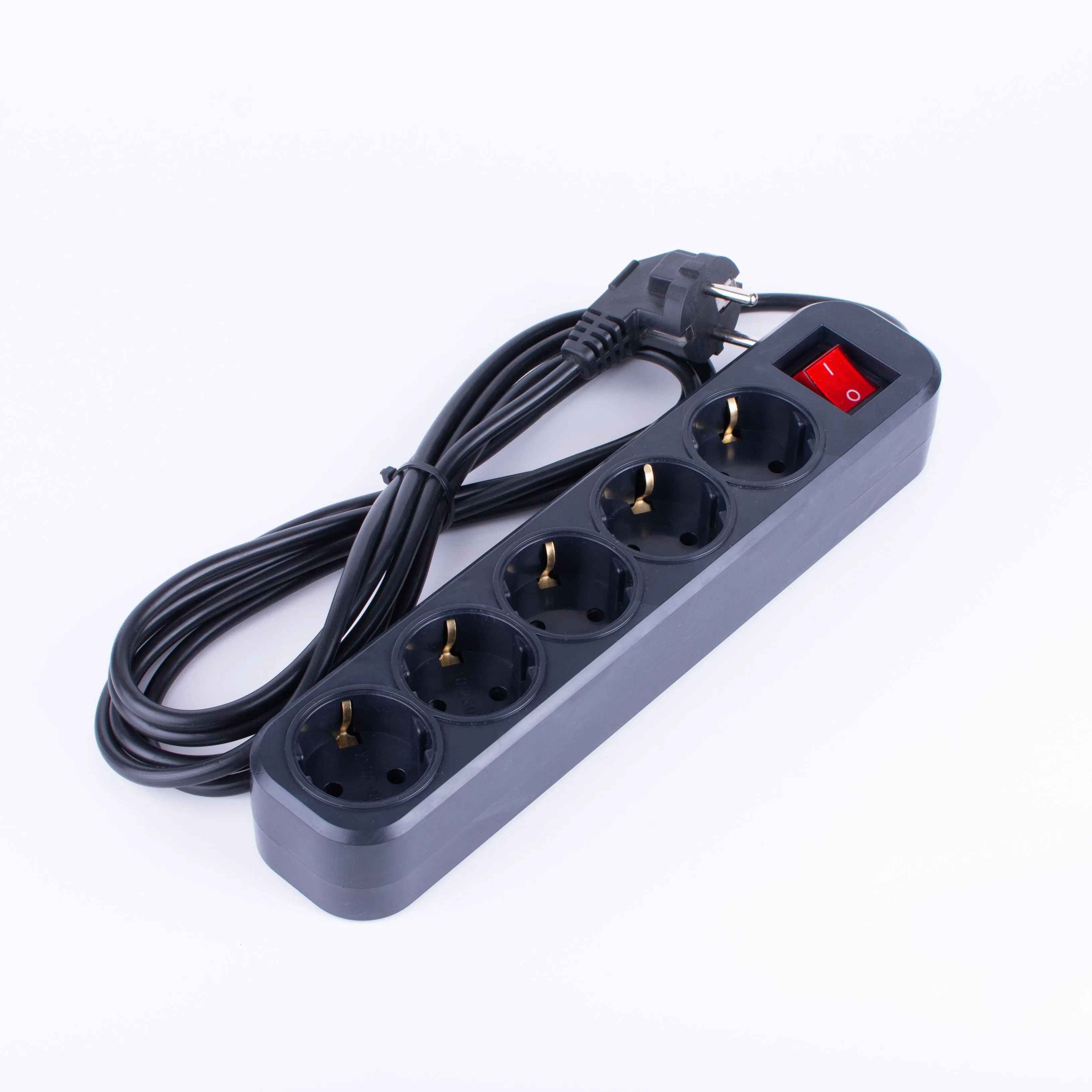 Сетевой фильтр СФ05 ПВС 3*0,75 (10А) 5гн. 3м. черный DEKRON 