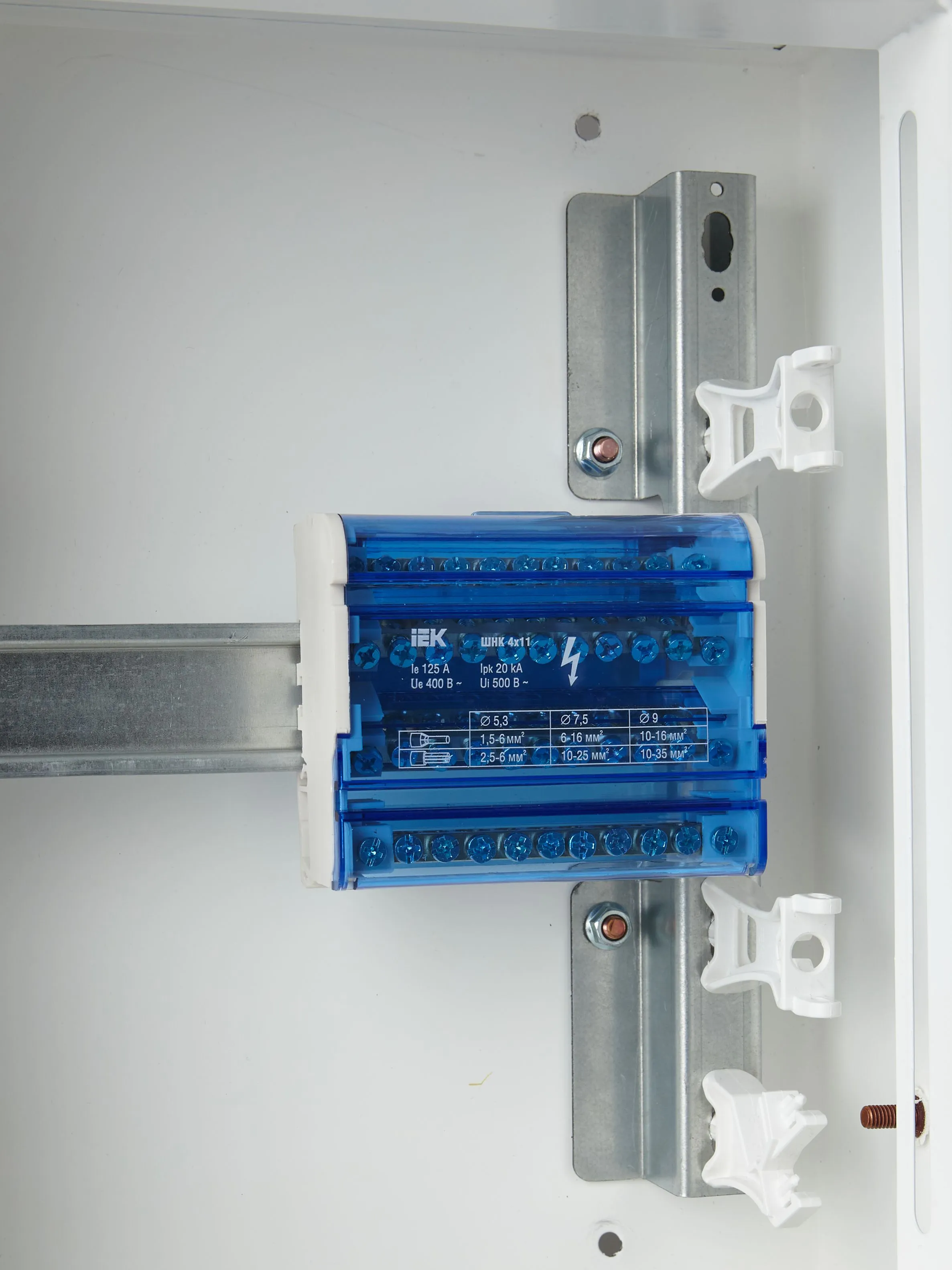 Шины на DIN-рейку в корпусе (кросс-модуль) ШНК 4х11 3L+PEN IEK - Фото 8