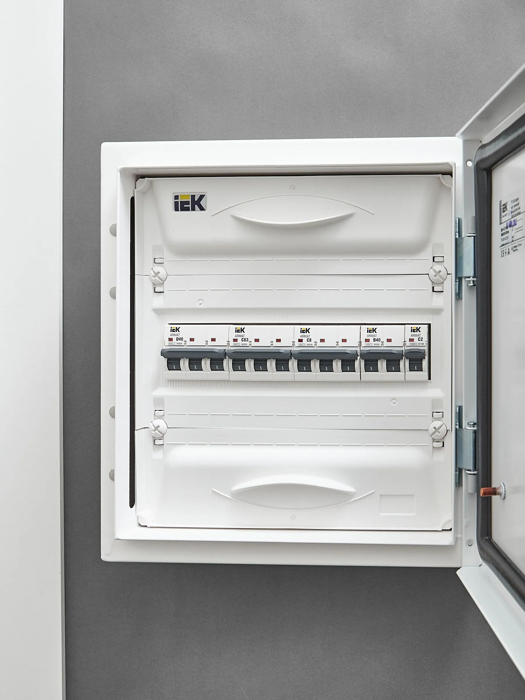 ARMAT Автоматический выключатель M06N 3P C 8А IEK - Фото 7