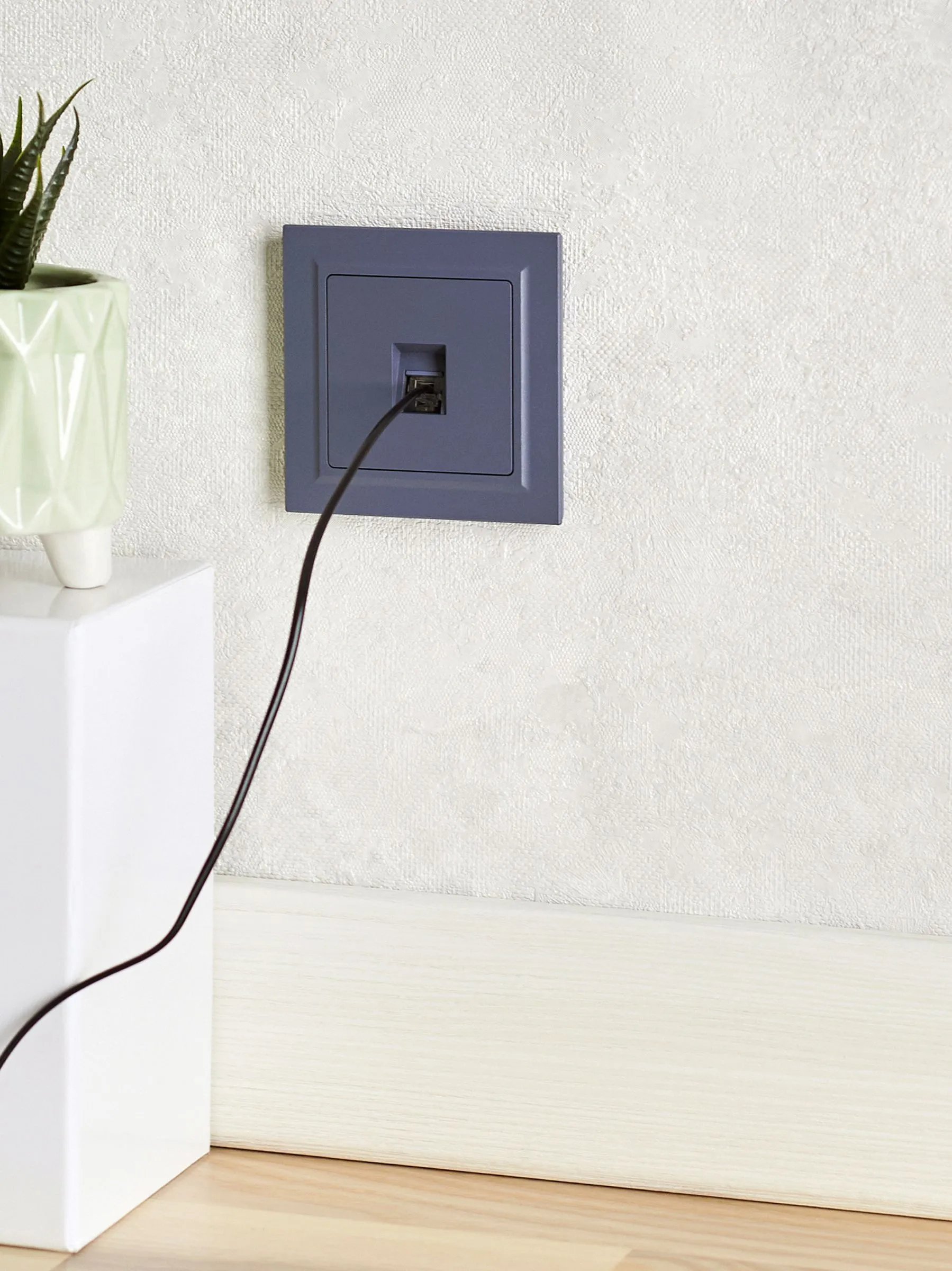 BRITE Розетка компьютерная RJ45 кат.5E РК10-БрМ маренго IEK - Фото 3