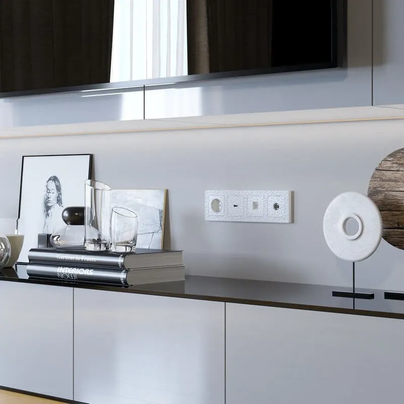 Розетка с заземлением и шторками (hammer белый) Werkel - Фото 3