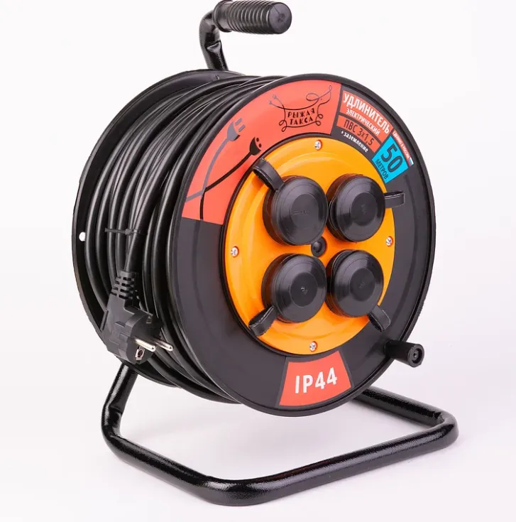 Удлинитель УКП-44 (катушка пластик) ПВС 3*1,5 (16А) 4гн 50м IP44 DEKRON