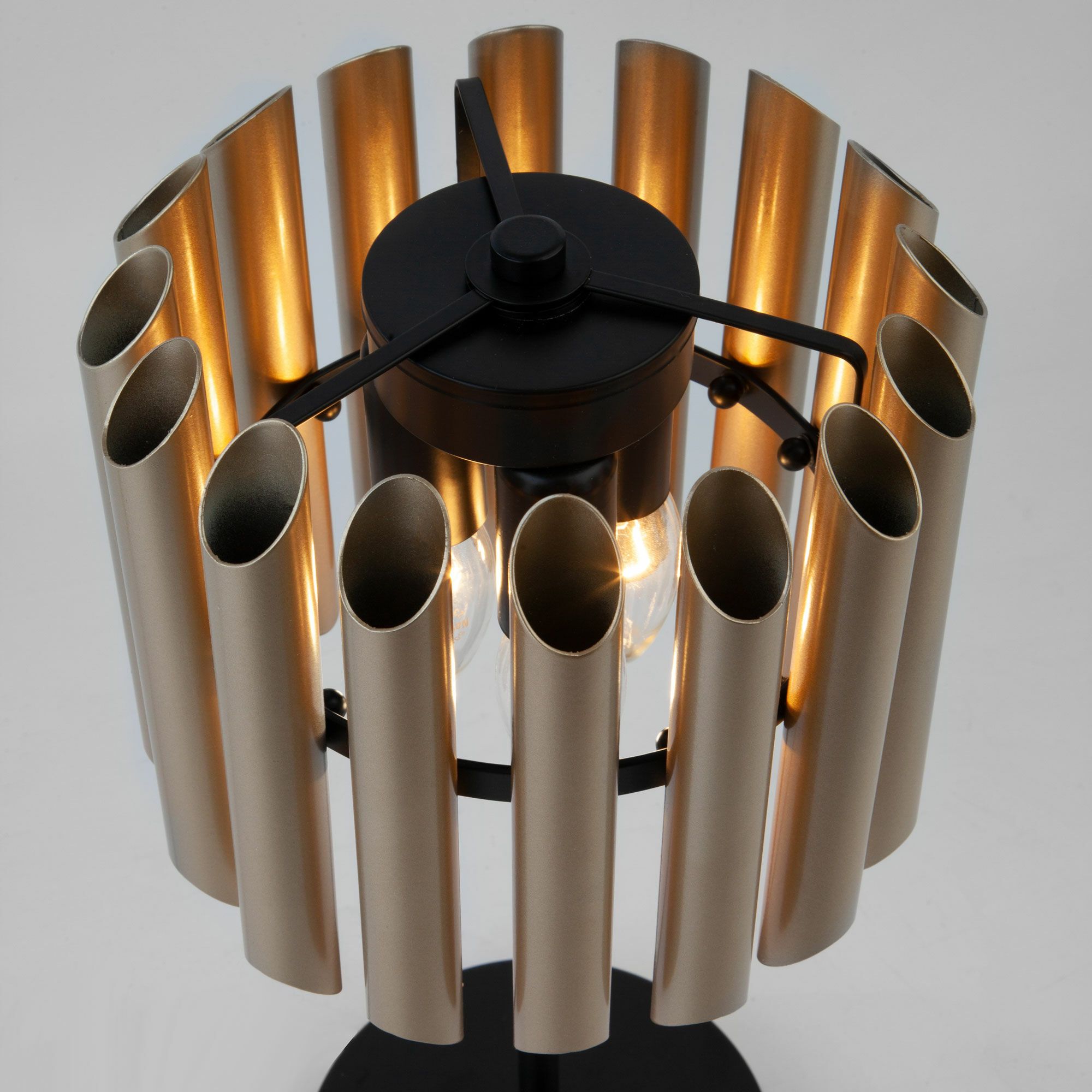 Настольная лампа с металлическим плафоном 01106/3 черный / шампань  Eurosvet - Фото 10