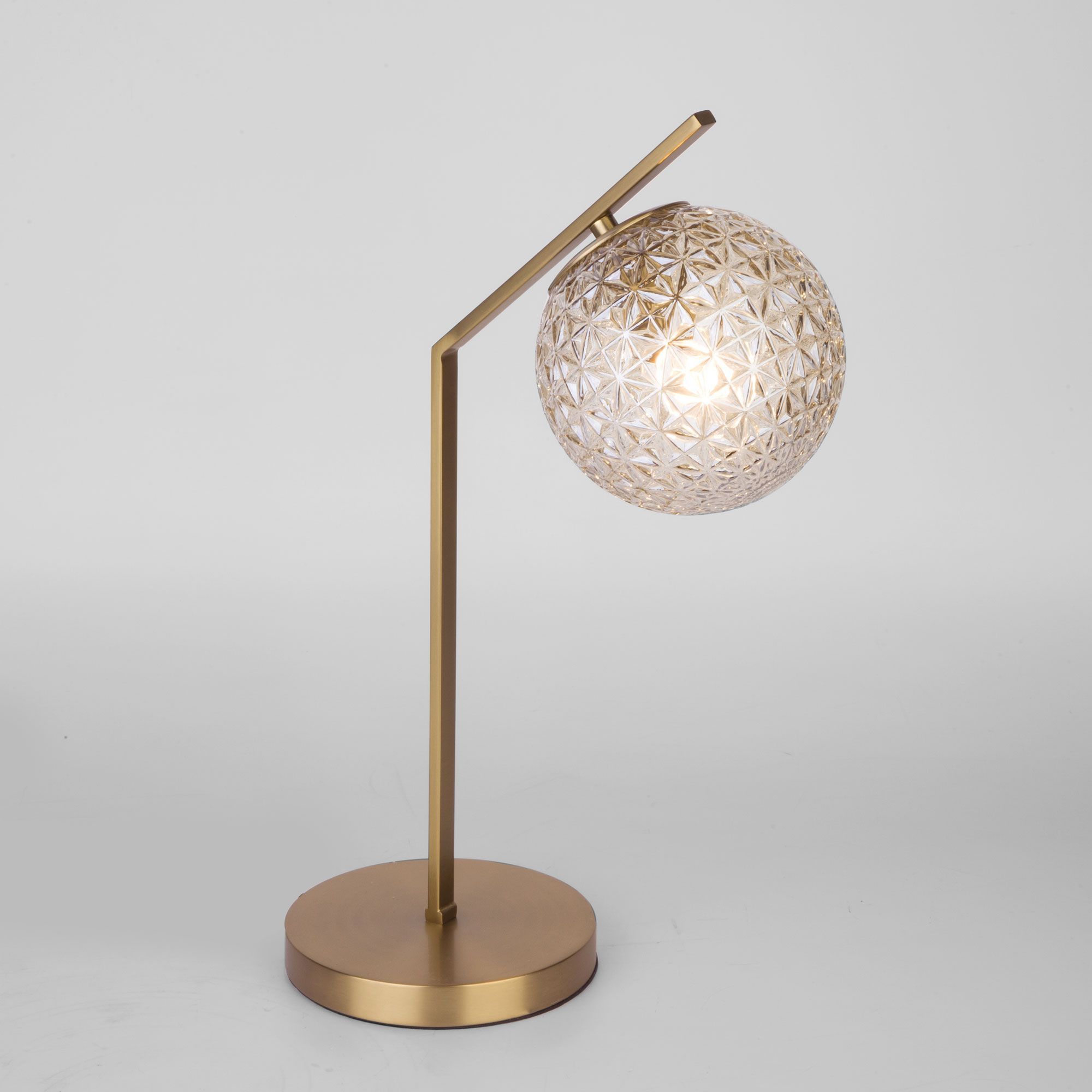 Настольная лампа с плафоном 01213/1 латунь  Eurosvet a056329