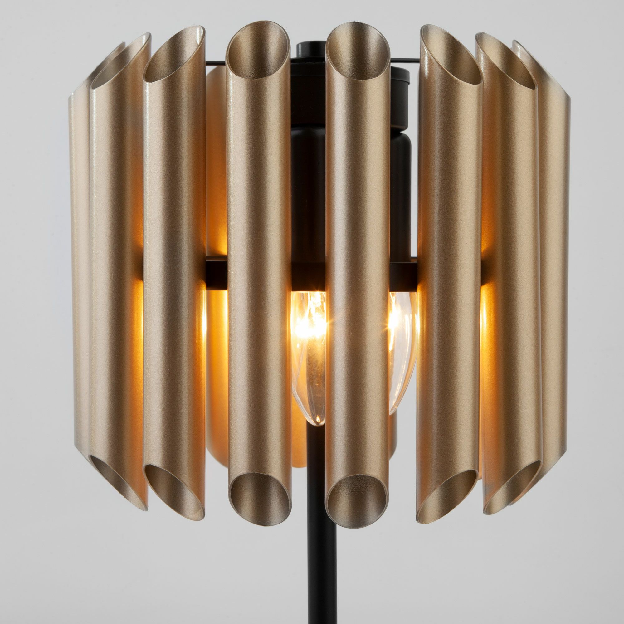 Настольная лампа с металлическим плафоном 01106/3 черный / шампань  Eurosvet - Фото 4