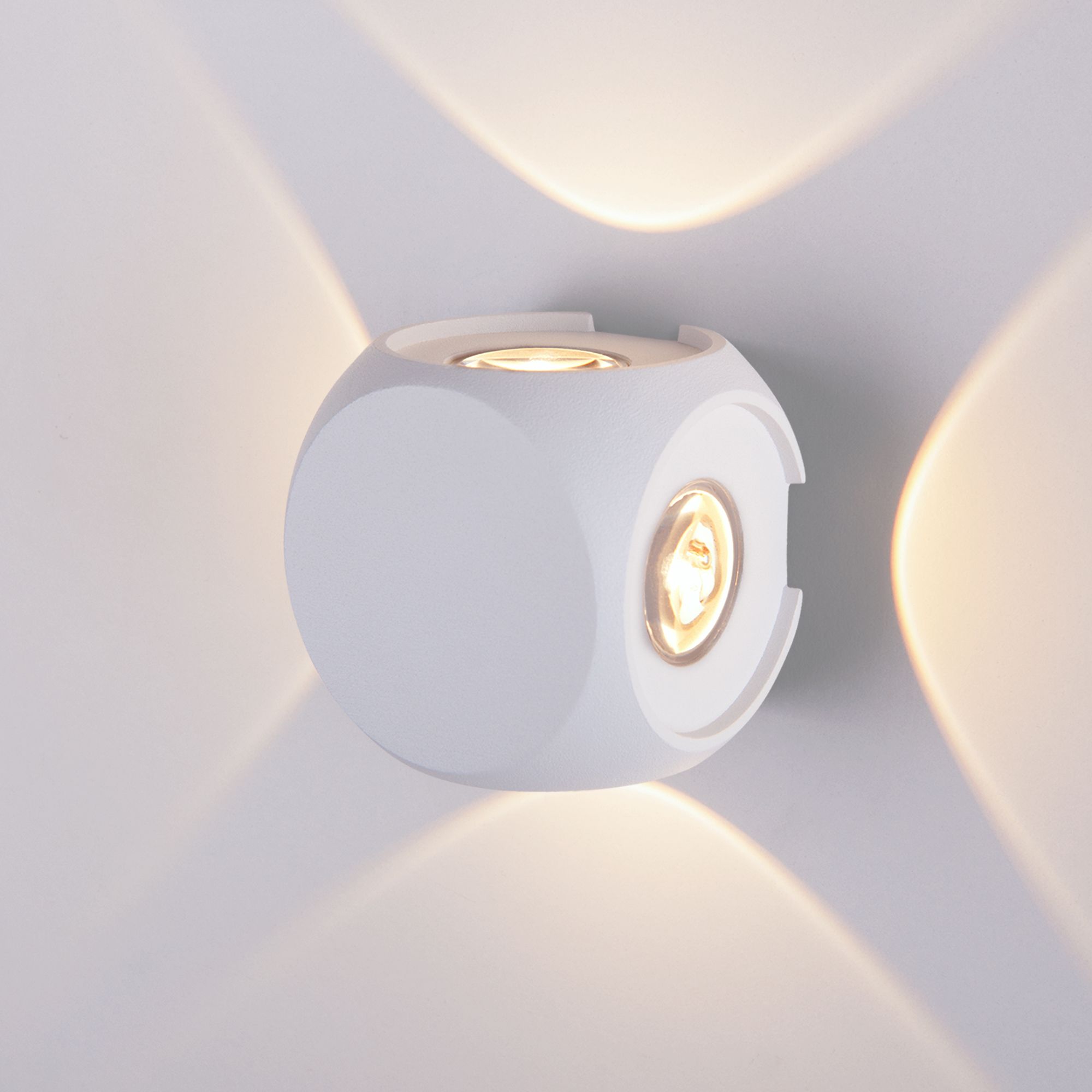 Светильник светодиодный уличный настенный CUBE 1504 TECHNO LED белый Elektrostandard