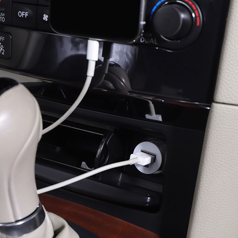 Автозарядка в прикуриватель USB (АЗУ) (5 V, 2100 mA) белая REXANT - Фото 2