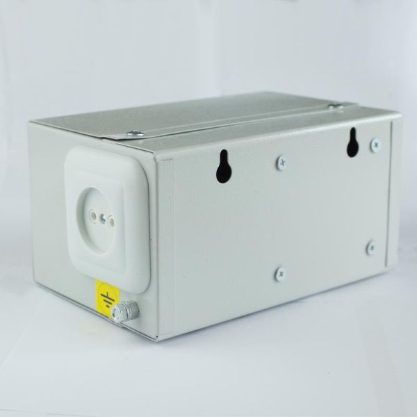 Ящик с понижающим трансформатором ЯТП 0.25 220/12В (2 авт. выкл.) IP31 DEKRON