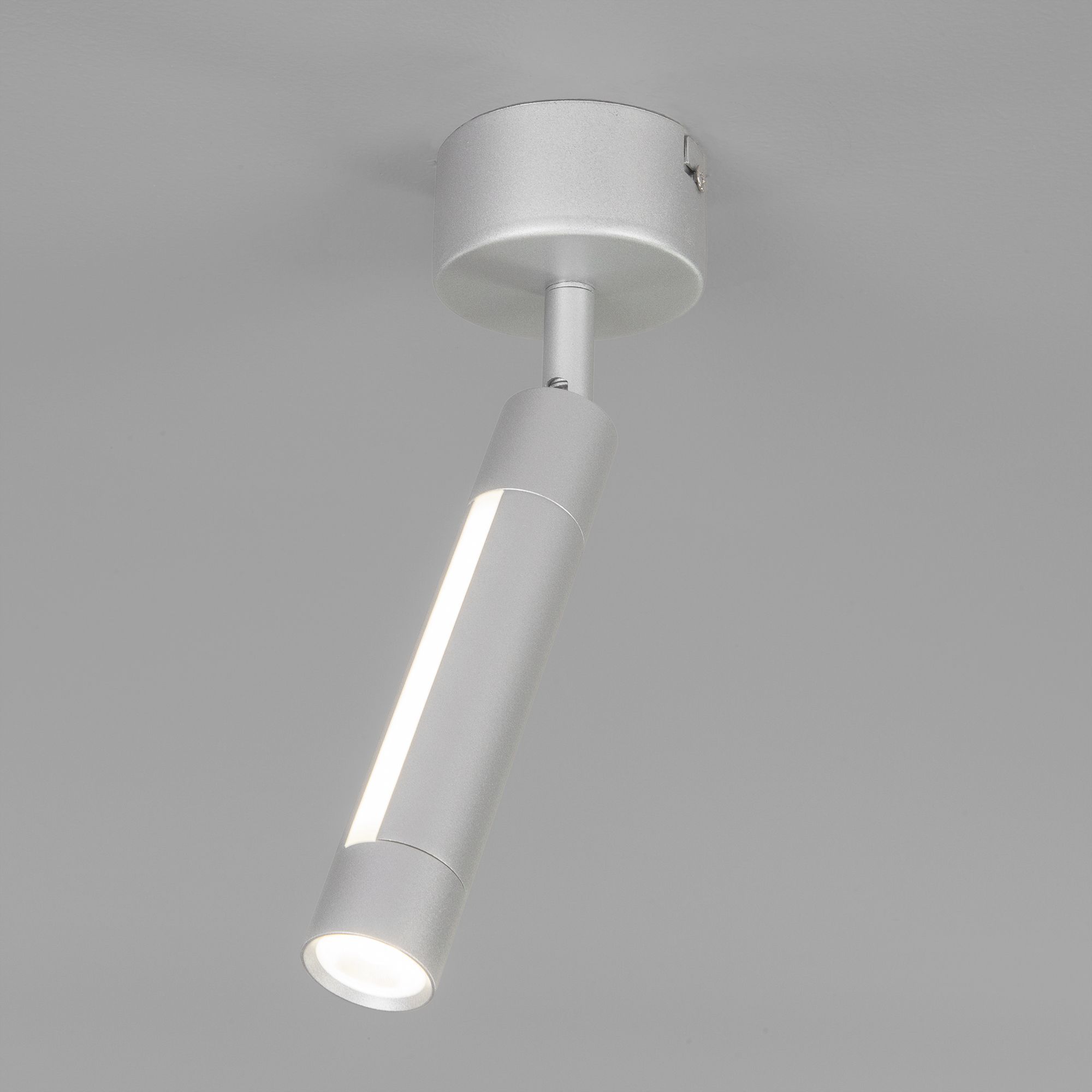 Светодиодный светильник 20084/1 LED серебро  Eurosvet