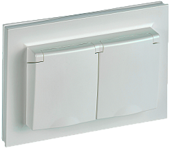 BRITE Розетка 2-местная с заземлением с защитными шторками и крышкой 16А в сборе IP44 РСбш12-3-44-БрЖ жемчуг IEK BR-R26-16-44-K36-F