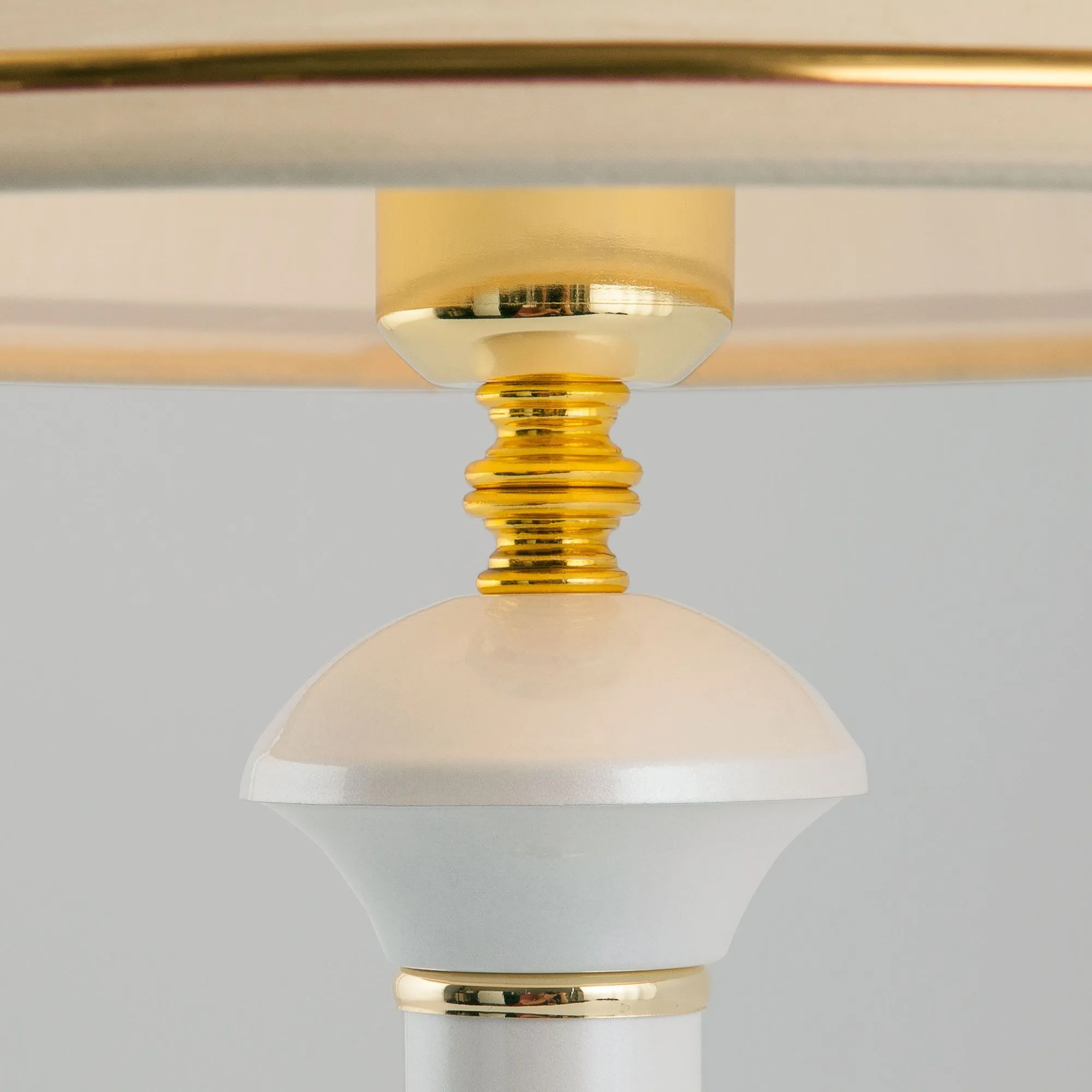 Настольная лампа с абажуром 60019/1 глянцевый белый Eurosvet - Фото 3