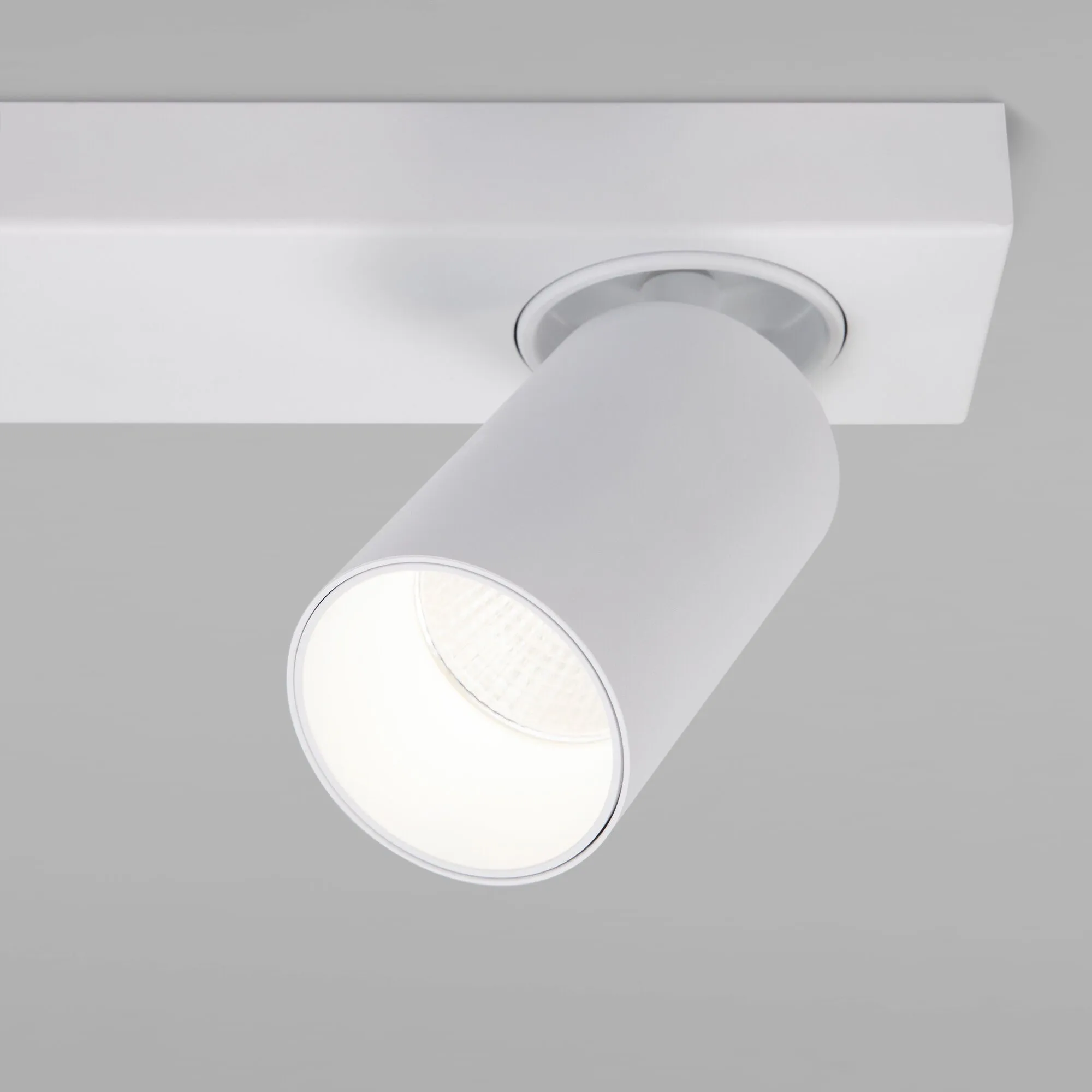 Светодиодный светильник 20139/1 LED белый  Eurosvet - Фото 10