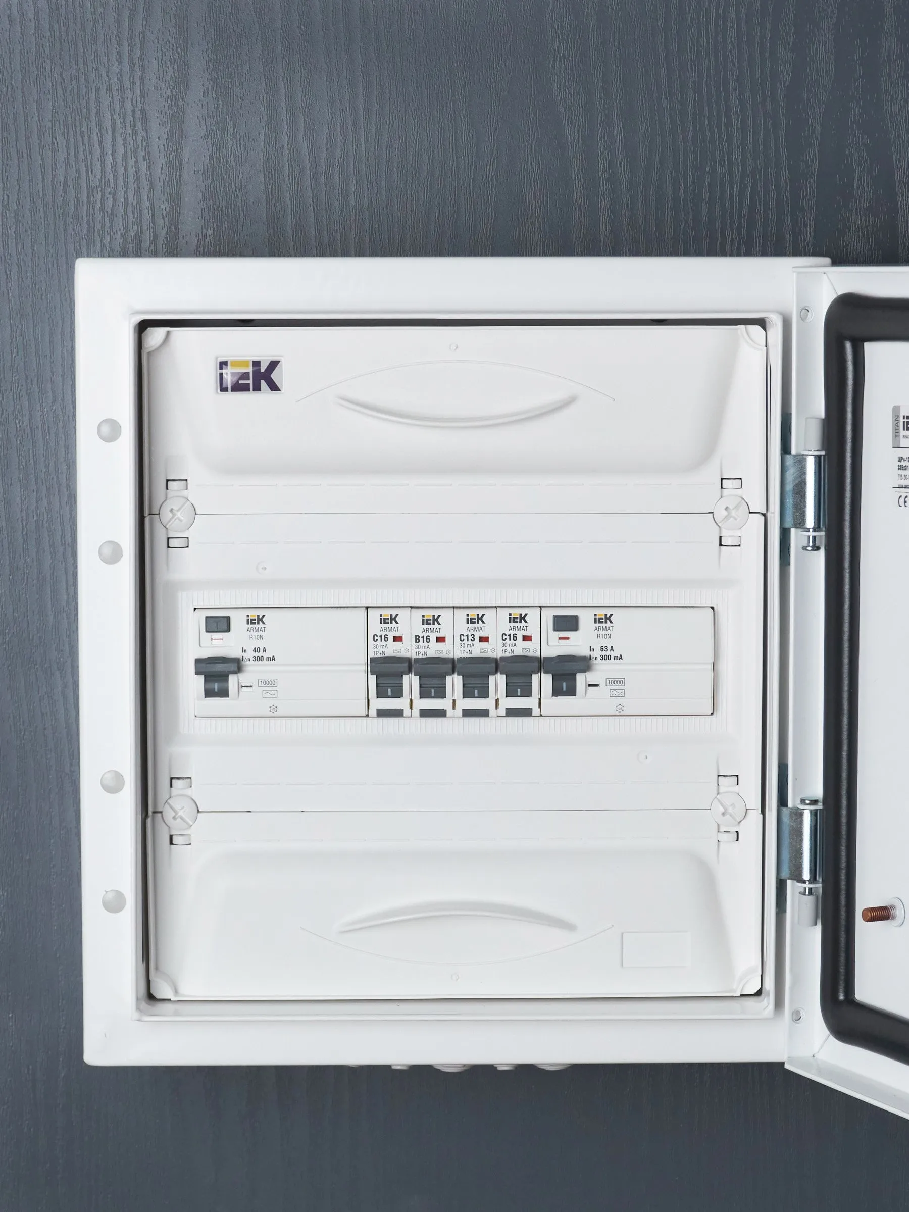 ARMAT Автоматический выключатель дифференциального тока B06S 1P+NP C16 30мА тип AC (18мм) IEK - Фото 7